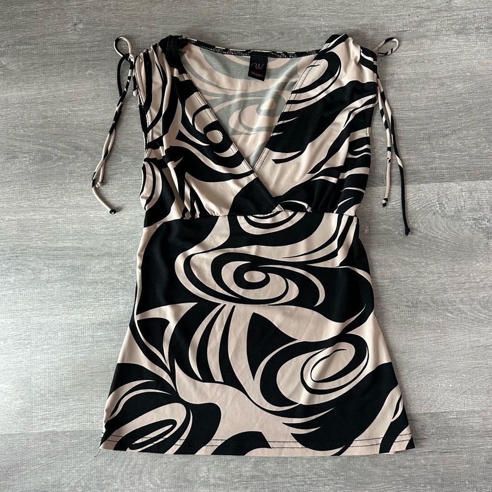 Wrapper Y2K Black and Cream Women's Top with tie Babydoll sleeveless